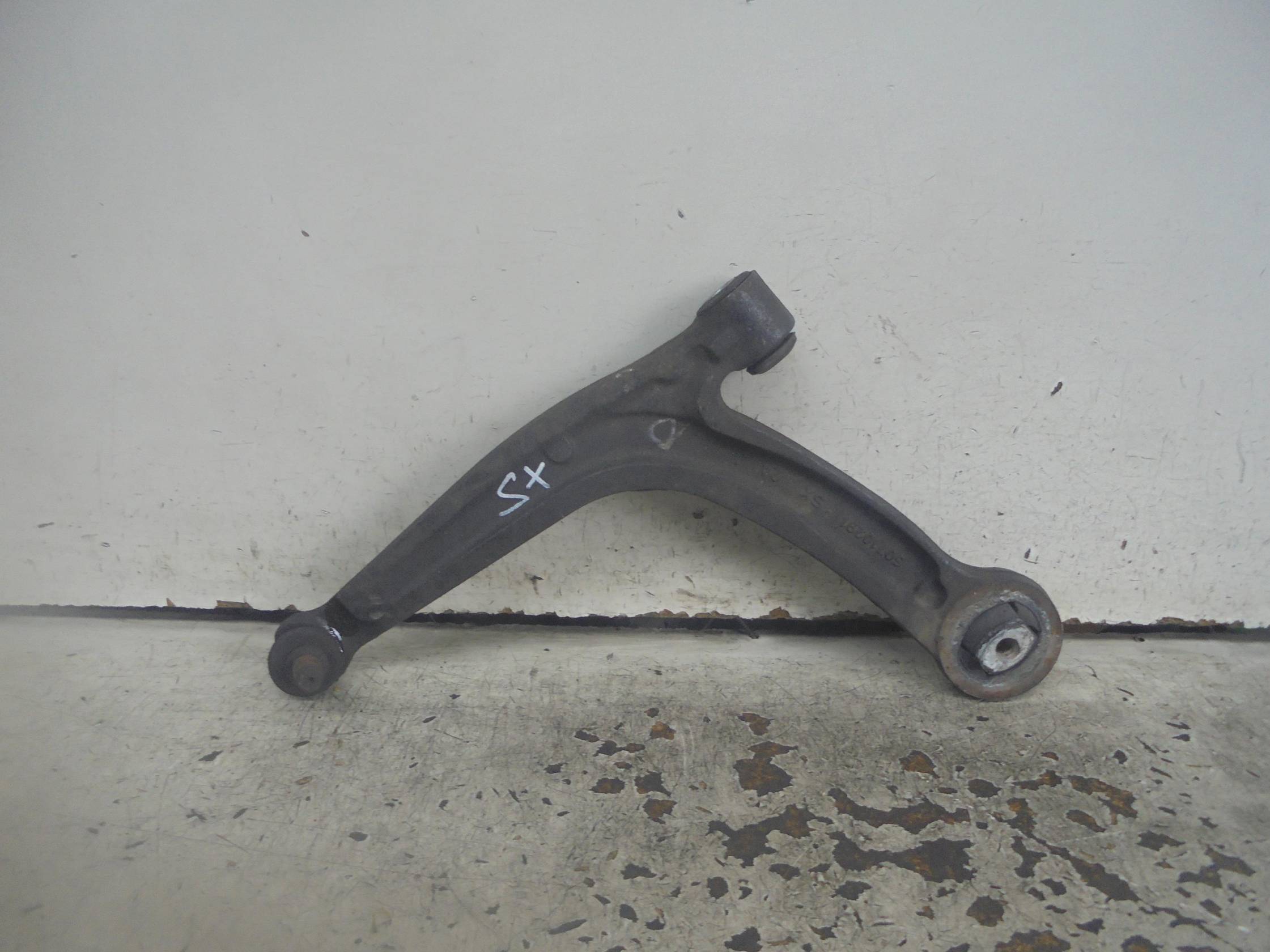 Braccio oscillante sosp. ant. sx.